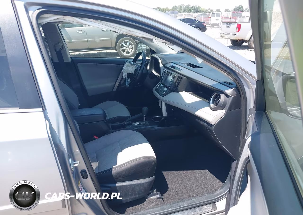 2018 Toyota Rav4 Xle VIN:JTMWFREV7JD114735 - 5