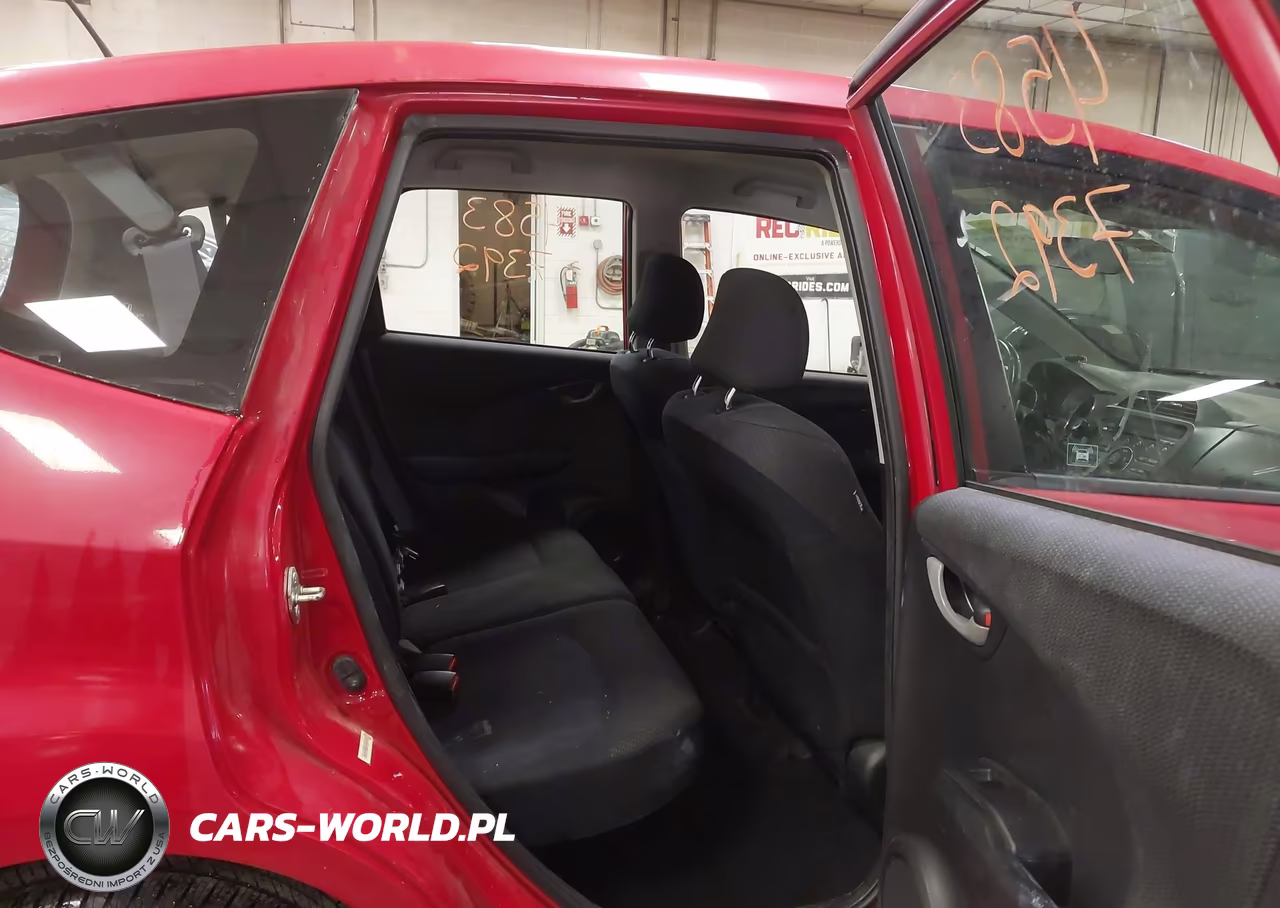 2013 Honda Fit Sport VIN:JHMGE8H59DC009507 - 8