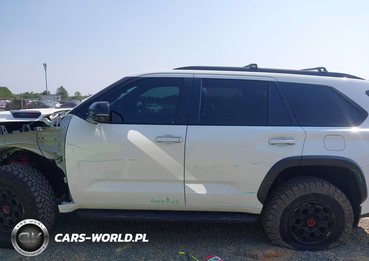 2024 Toyota Sequoia Trd Pro VIN:7SVAAABA3RX027507 - 15