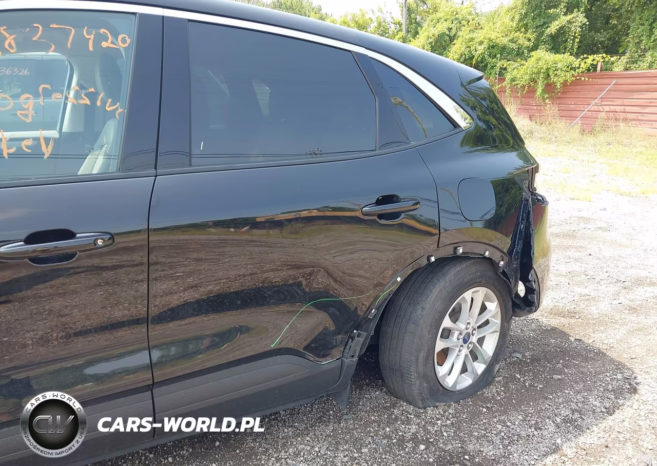 2022 Ford Escape Se VIN:1FMCU9G6XNUB71589 - 17