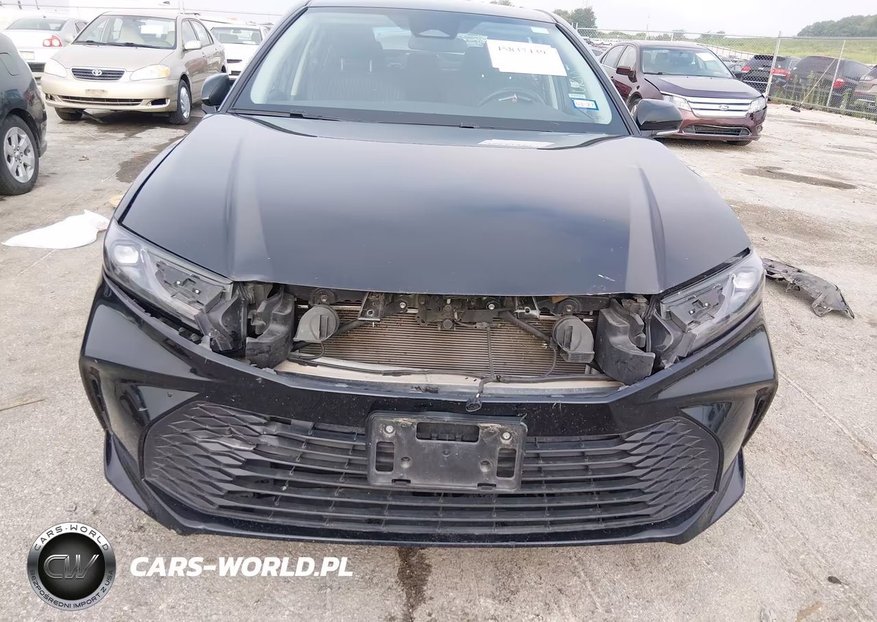 2025 Toyota Camry Le VIN:4T1DAACK5SU601865 - 13