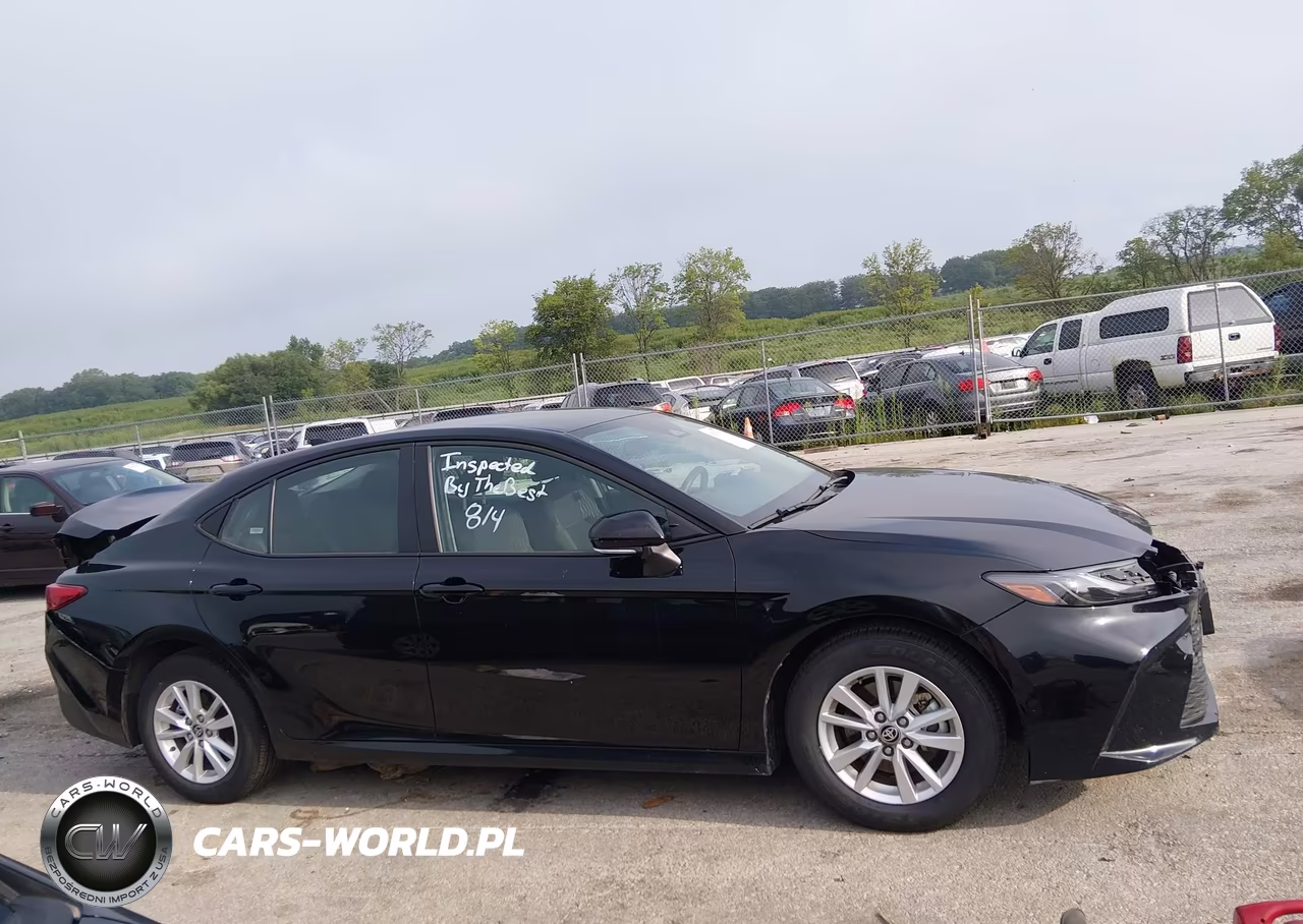 2025 Toyota Camry Le VIN:4T1DAACK5SU601865 - 14