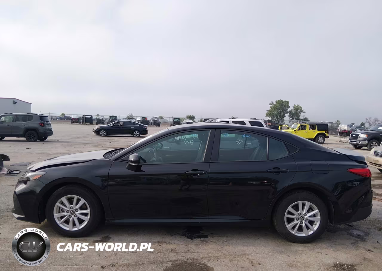 2025 Toyota Camry Le VIN:4T1DAACK5SU601865 - 15