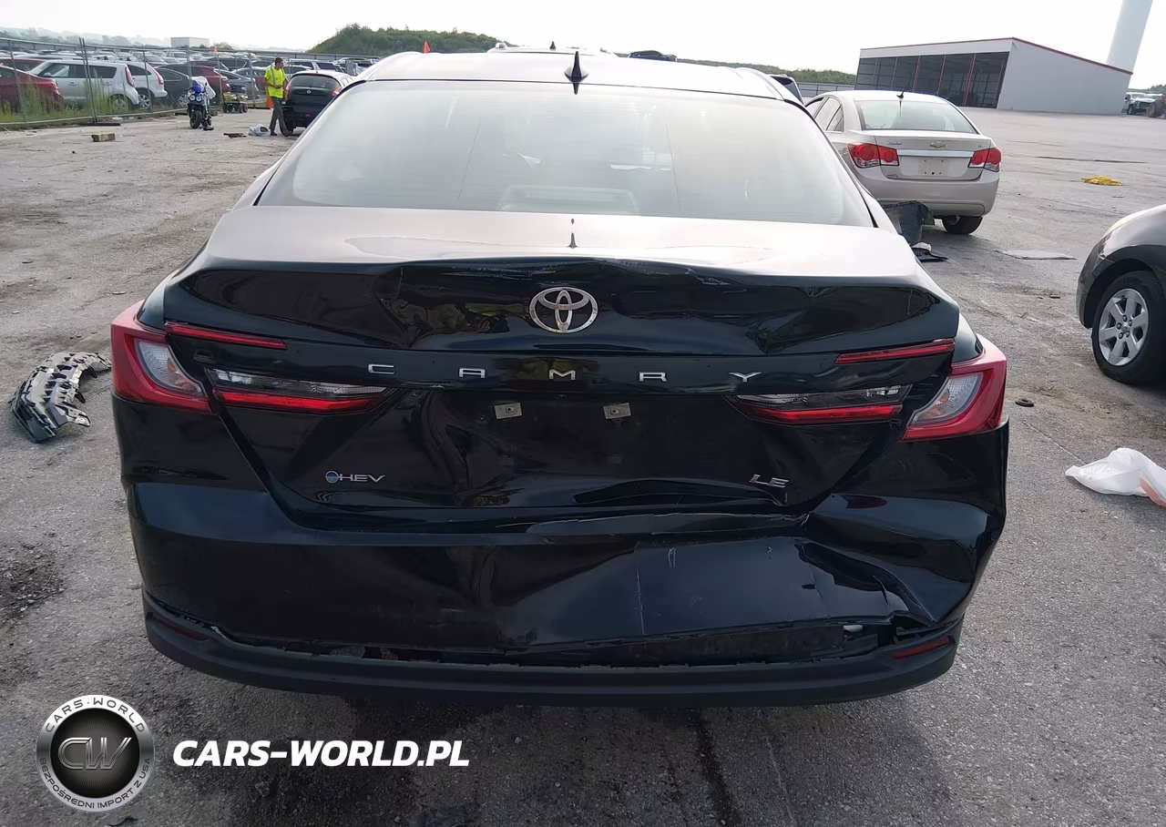 2025 Toyota Camry Le VIN:4T1DAACK5SU601865 - 17