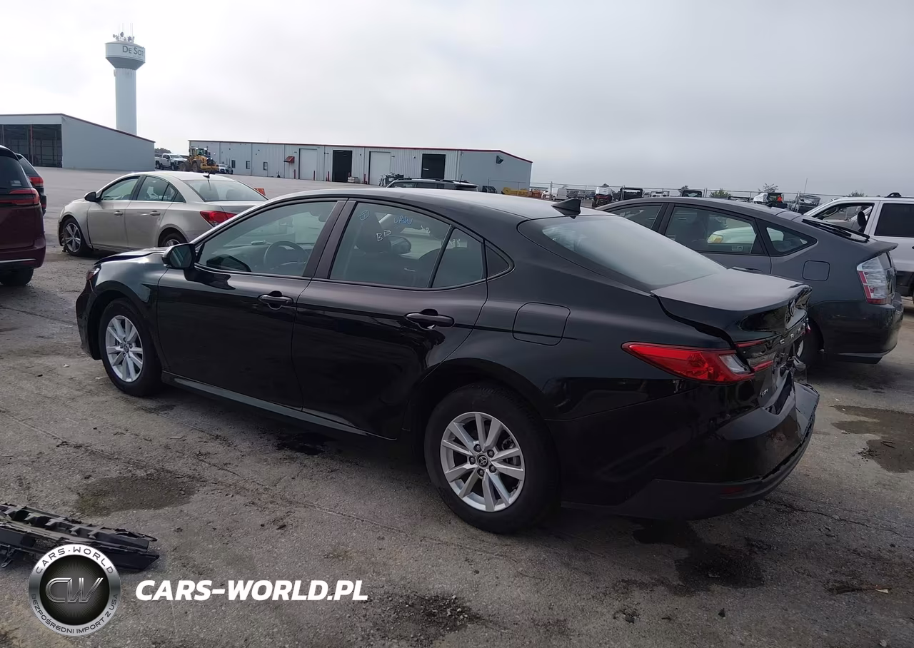 2025 Toyota Camry Le VIN:4T1DAACK5SU601865 - 3