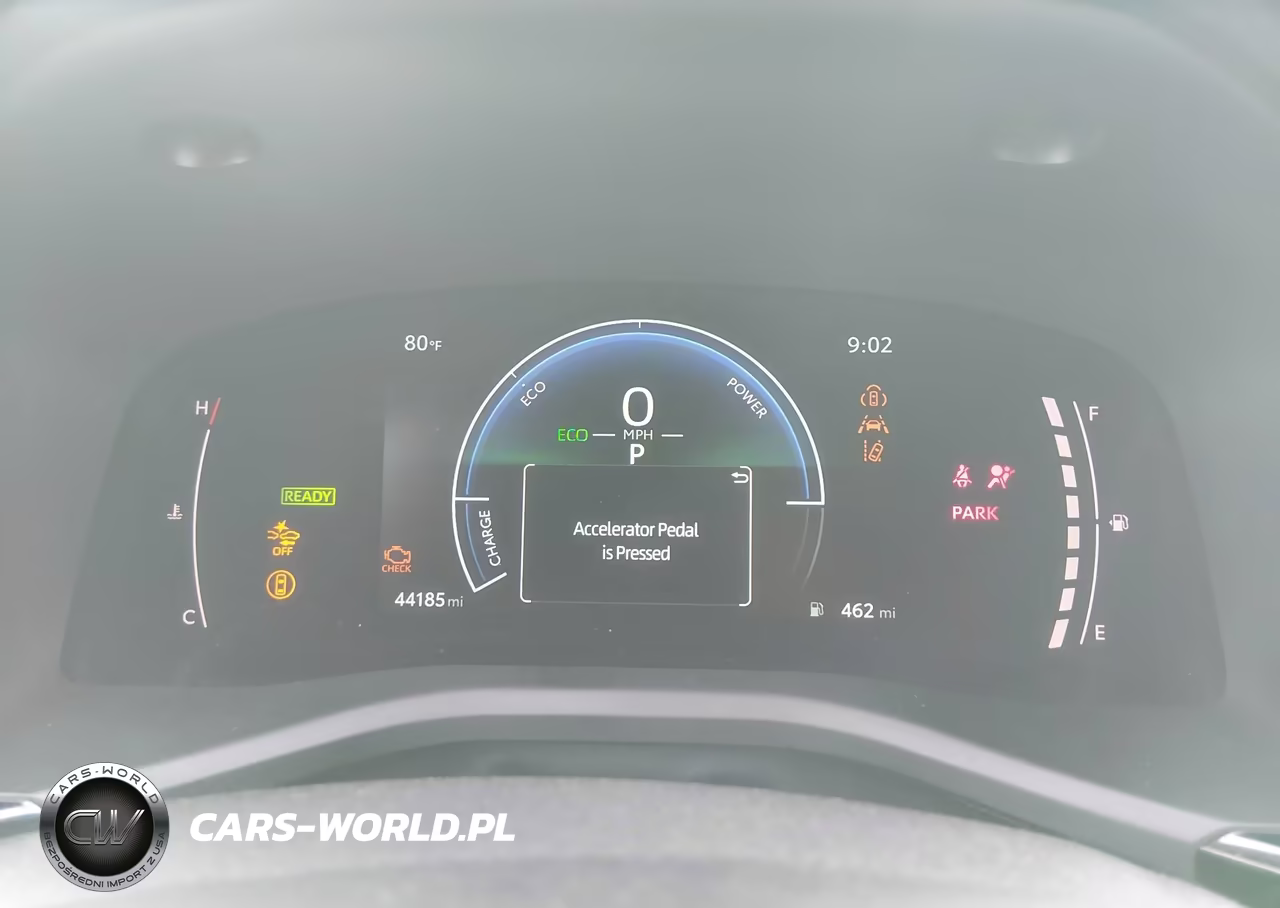 2025 Toyota Camry Le VIN:4T1DAACK5SU601865 - 7