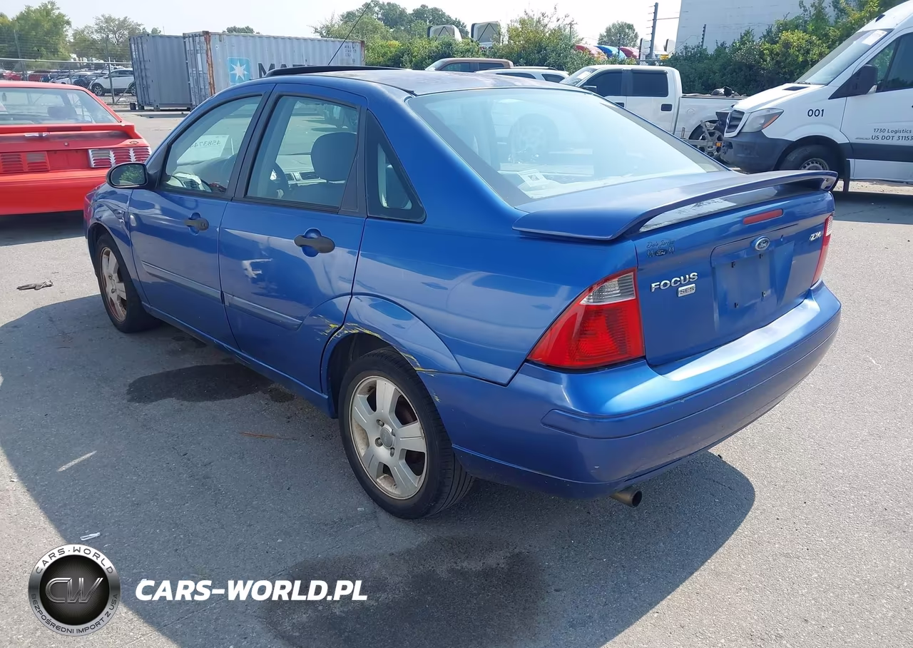 2005 Ford Focus Zx4 VIN:1FAHP34N95W310230 - 3