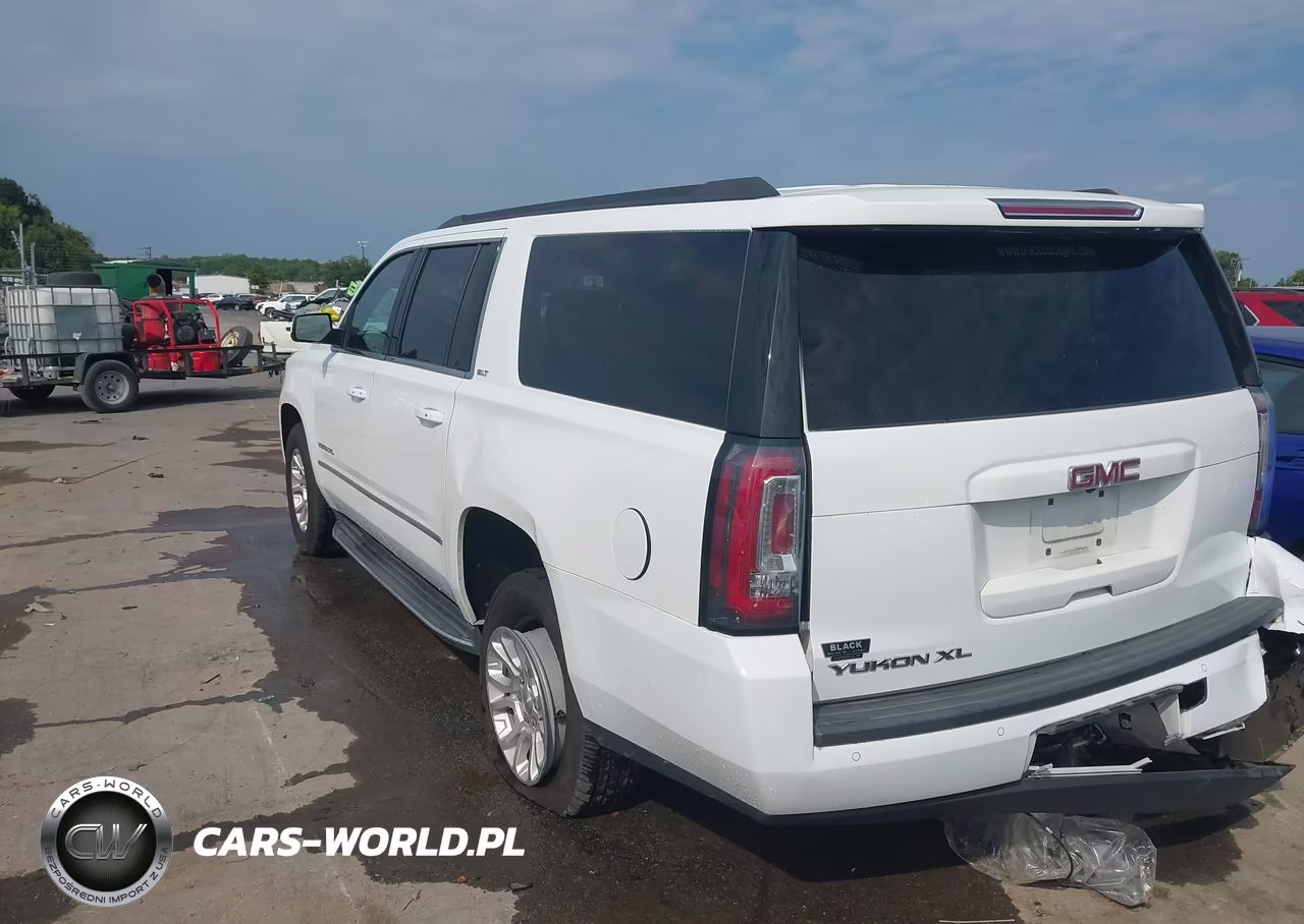 2017 GMC Yukon Xl Slt VIN:1GKS1GKC2HR114941 - 3