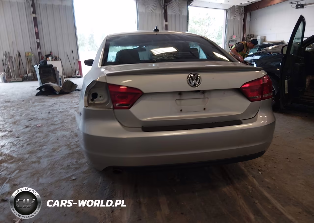 2013 Volkswagen Passat 2.0L Tdi Se VIN:1VWBN7A30DC120684 - 13