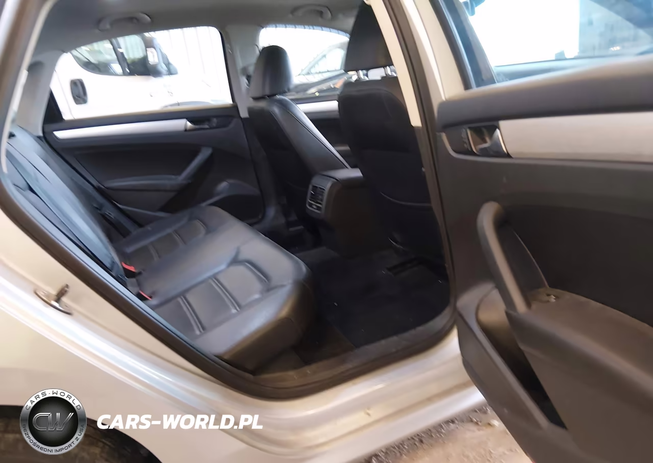 2013 Volkswagen Passat 2.0L Tdi Se VIN:1VWBN7A30DC120684 - 8