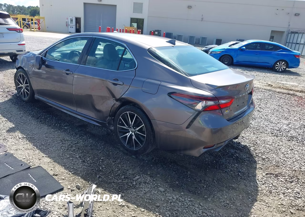 2022 Toyota Camry Se VIN:4T1G11AK6NU669239 - 3