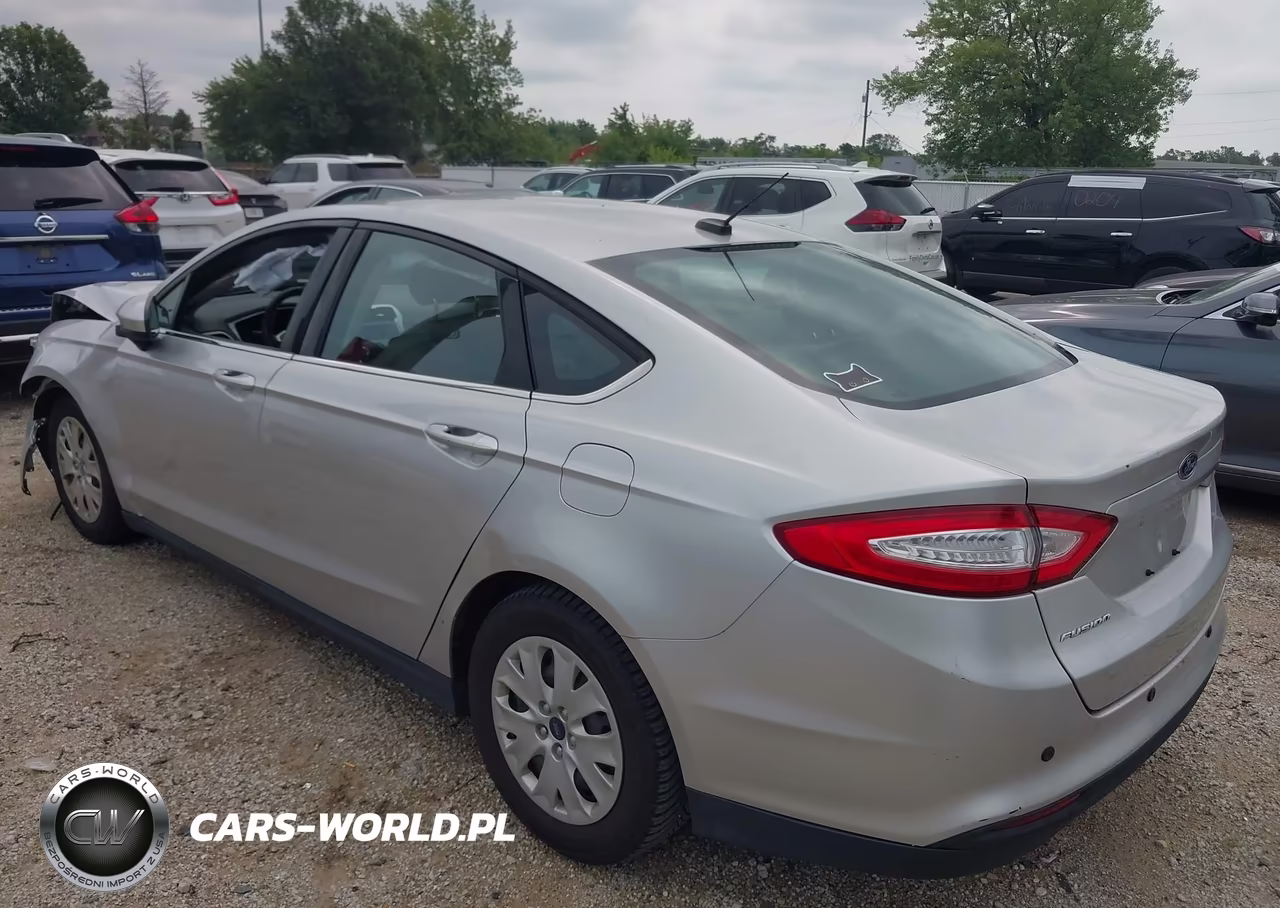 2013 Ford Fusion S VIN:3FA6P0G70DR206990 - 3