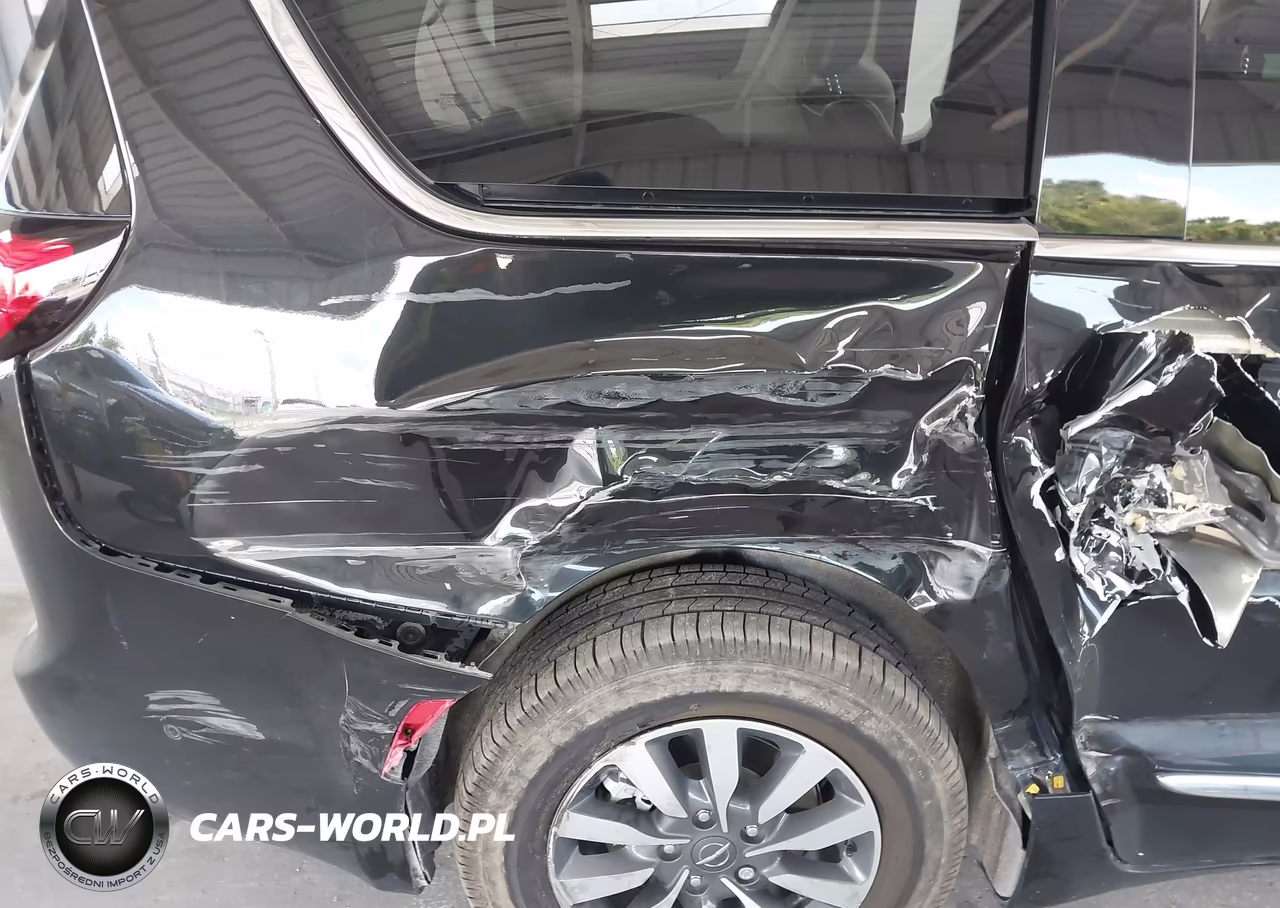 2022 Chrysler Pacifica Hybrid Limited VIN:2C4RC1S73NR227534 - 6