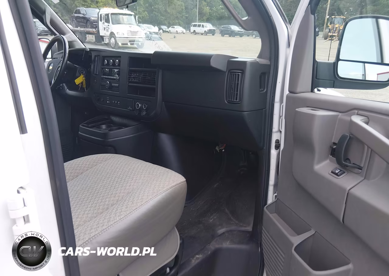 2019 Chevrolet Express 2500 Ls VIN:1GAWGEFG3K1326419 - 5