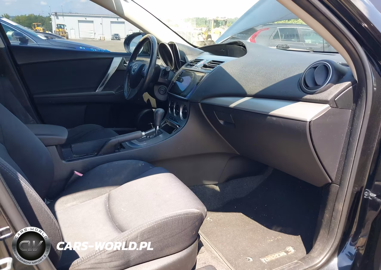 2011 Mazda Mazda3 S Sport VIN:JM1BL1U69B1391635 - 5