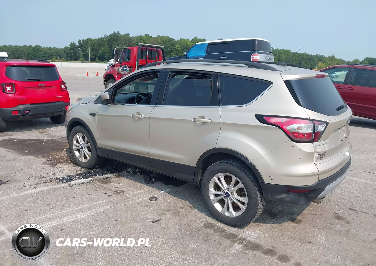 2018 Ford Escape Se VIN:1FMCU9GDXJUB10722 - 3