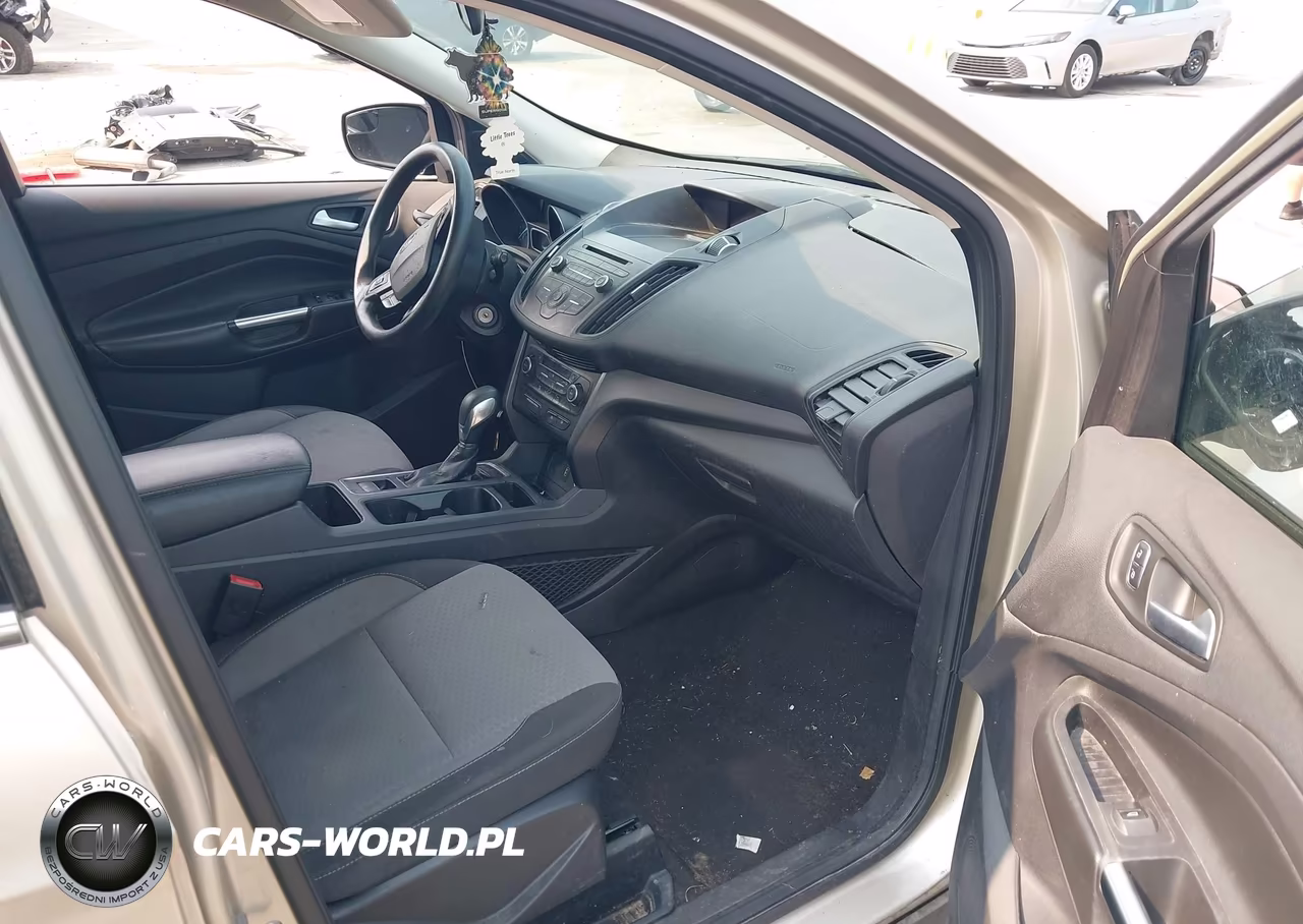 2018 Ford Escape Se VIN:1FMCU9GDXJUB10722 - 5
