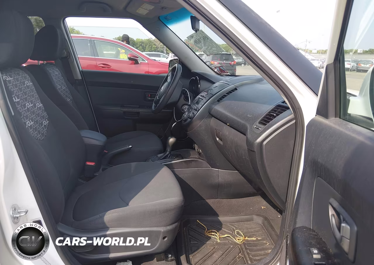 2011 Kia Soul + VIN:KNDJT2A22B7706985 - 5