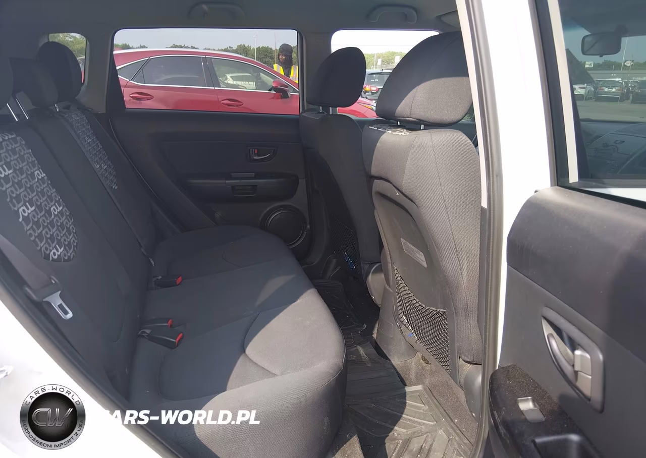 2011 Kia Soul + VIN:KNDJT2A22B7706985 - 8