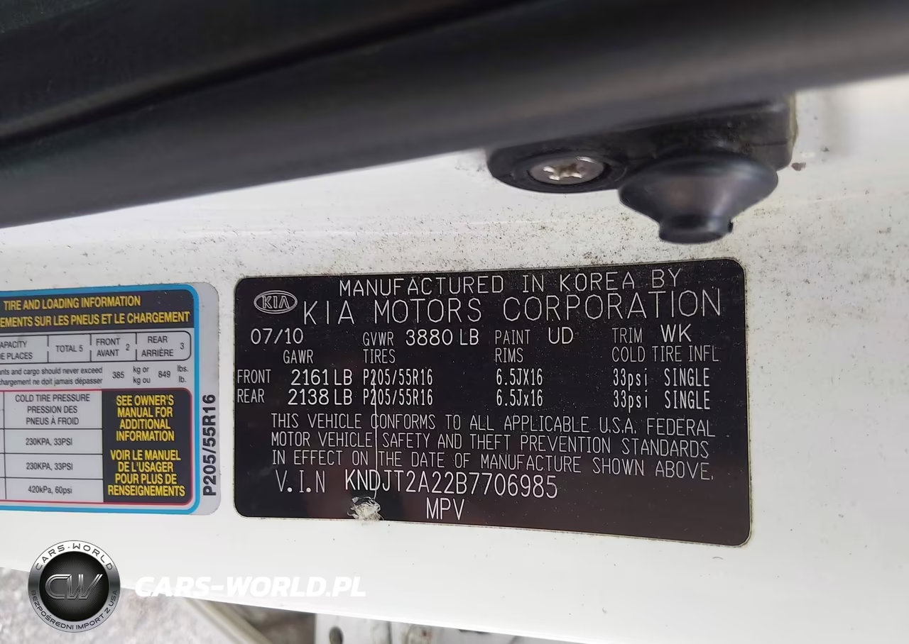 2011 Kia Soul + VIN:KNDJT2A22B7706985 - 9