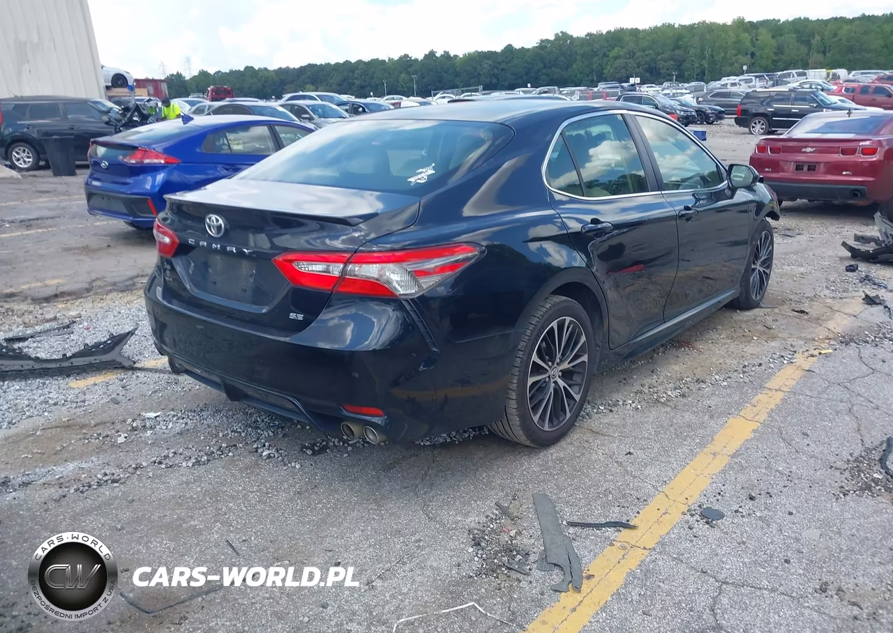 2018 Toyota Camry Se VIN:JTNB11HK4J3042684 - 4