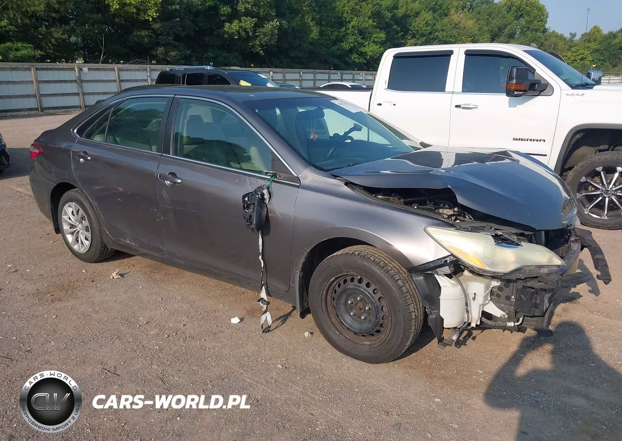 2016 Toyota Camry Le