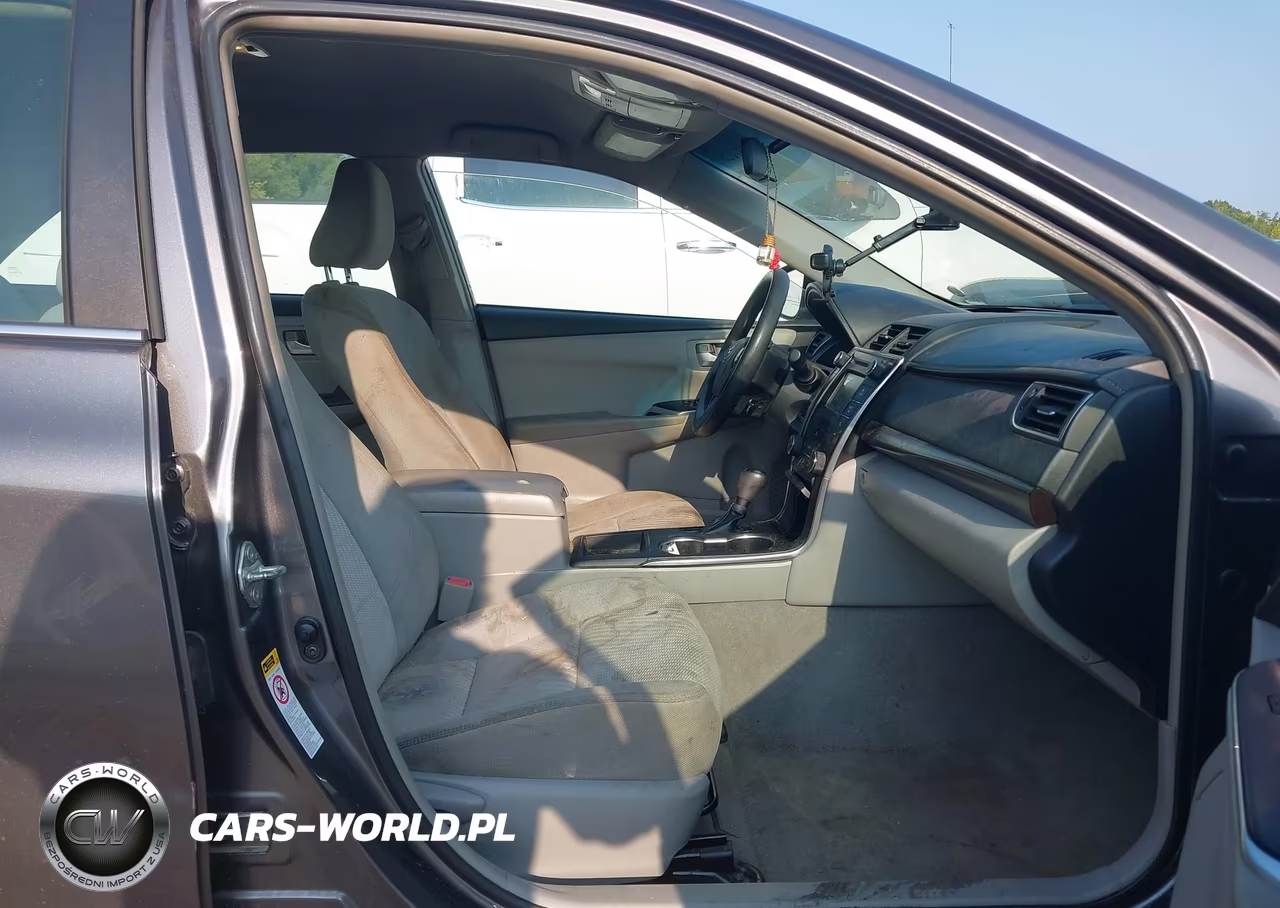 2016 Toyota Camry Le VIN:4T4BF1FK0GR535937 - 5