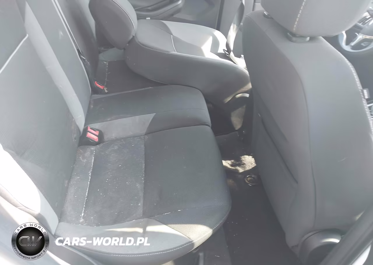 2013 Ford Focus Se VIN:1FADP3K26DL274875 - 8