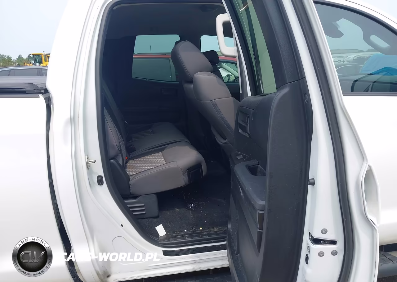 2018 Toyota Tundra Sr 4.6L V8 VIN:5TFUM5F13JX079627 - 8