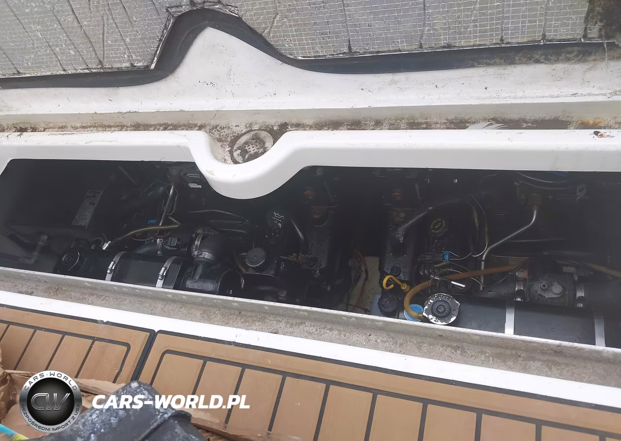 1999 Cruisers Yachts Other VIN:CRSUSV98C999 - 10