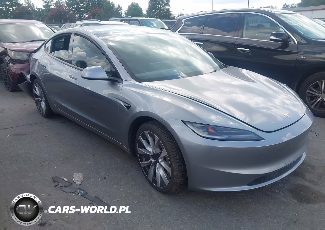 2025 Tesla Model 3 Long Range Rear-Wheel Drive-Standard Rear-Wheel Drive – zdjęcie 1 z 17
