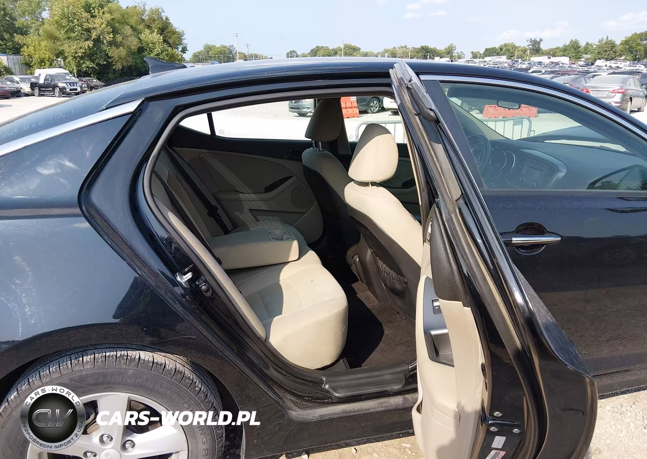 2015 Kia Optima Lx VIN:5XXGM4A76FG456873 - 8
