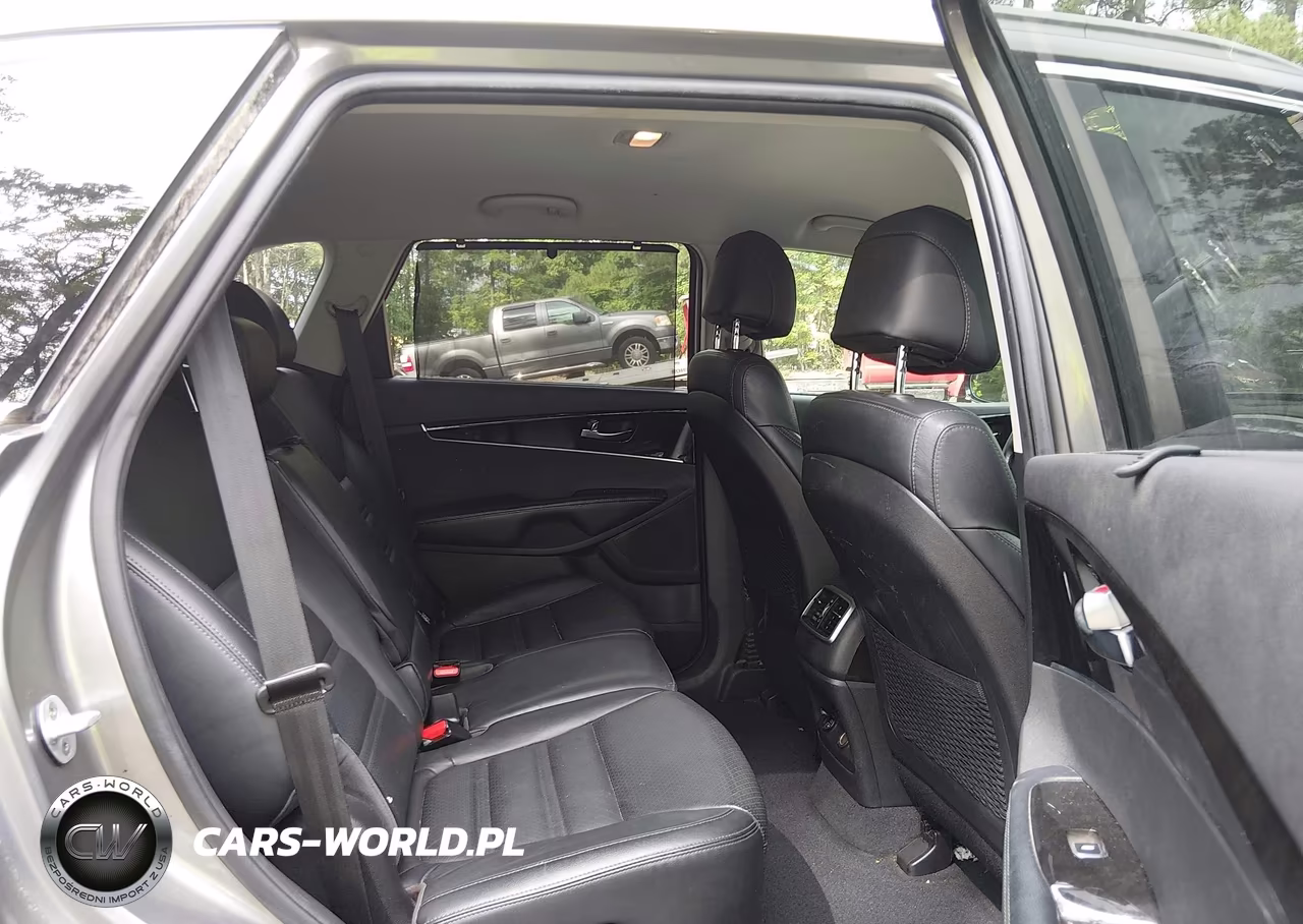 2017 Kia Sorento 2.0T Ex VIN:5XYPHDA17HG188902 - 8
