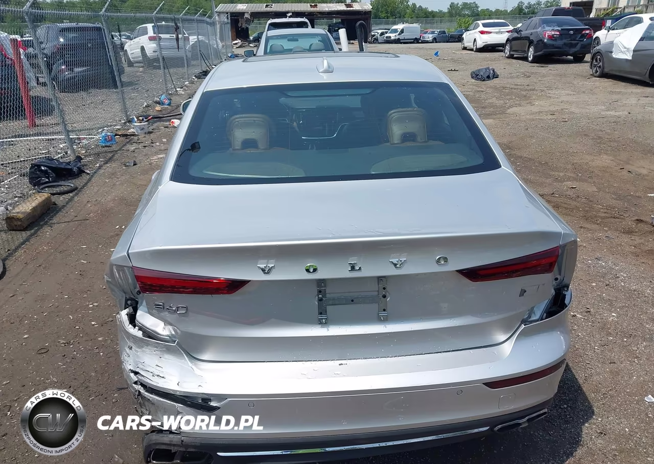 2022 Volvo S60 Recharge Plug-In Hybrid T8 Inscription VIN:7JRBR0FLXNG179342 - 6