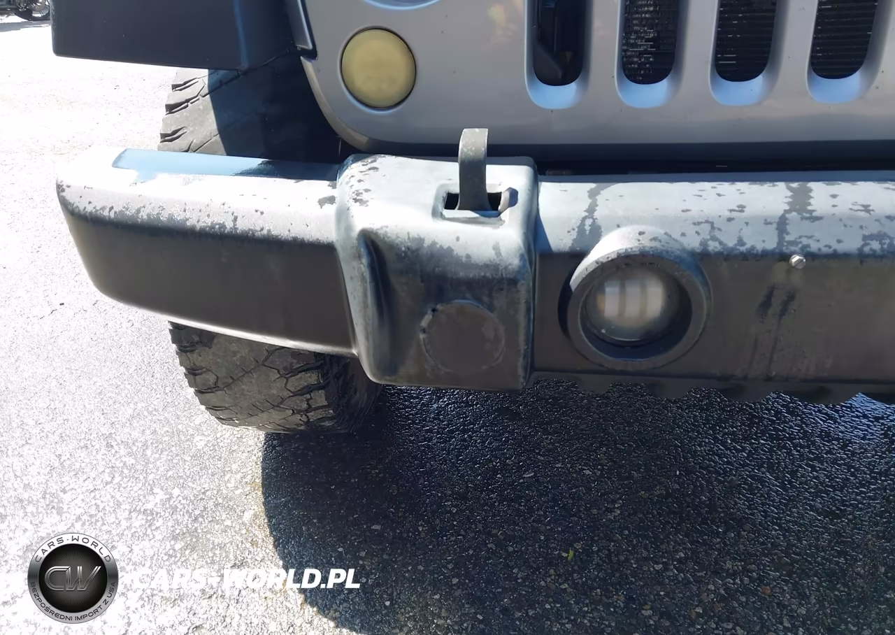 2016 Jeep Wrangler Unlimited Sport VIN:1C4BJWDG9GL286603 - 6
