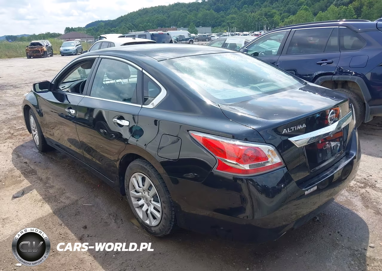 2015 Nissan Altima 2.5 S VIN:1N4AL3AP7FC113403 - 3