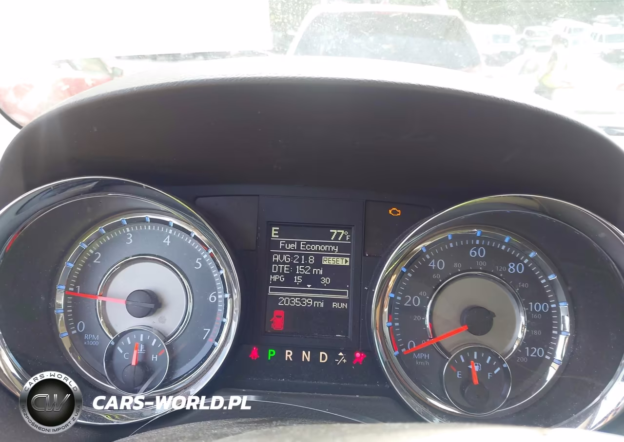 2012 Chrysler Town & Country Touring VIN:2C4RC1BG8CR157638 - 7