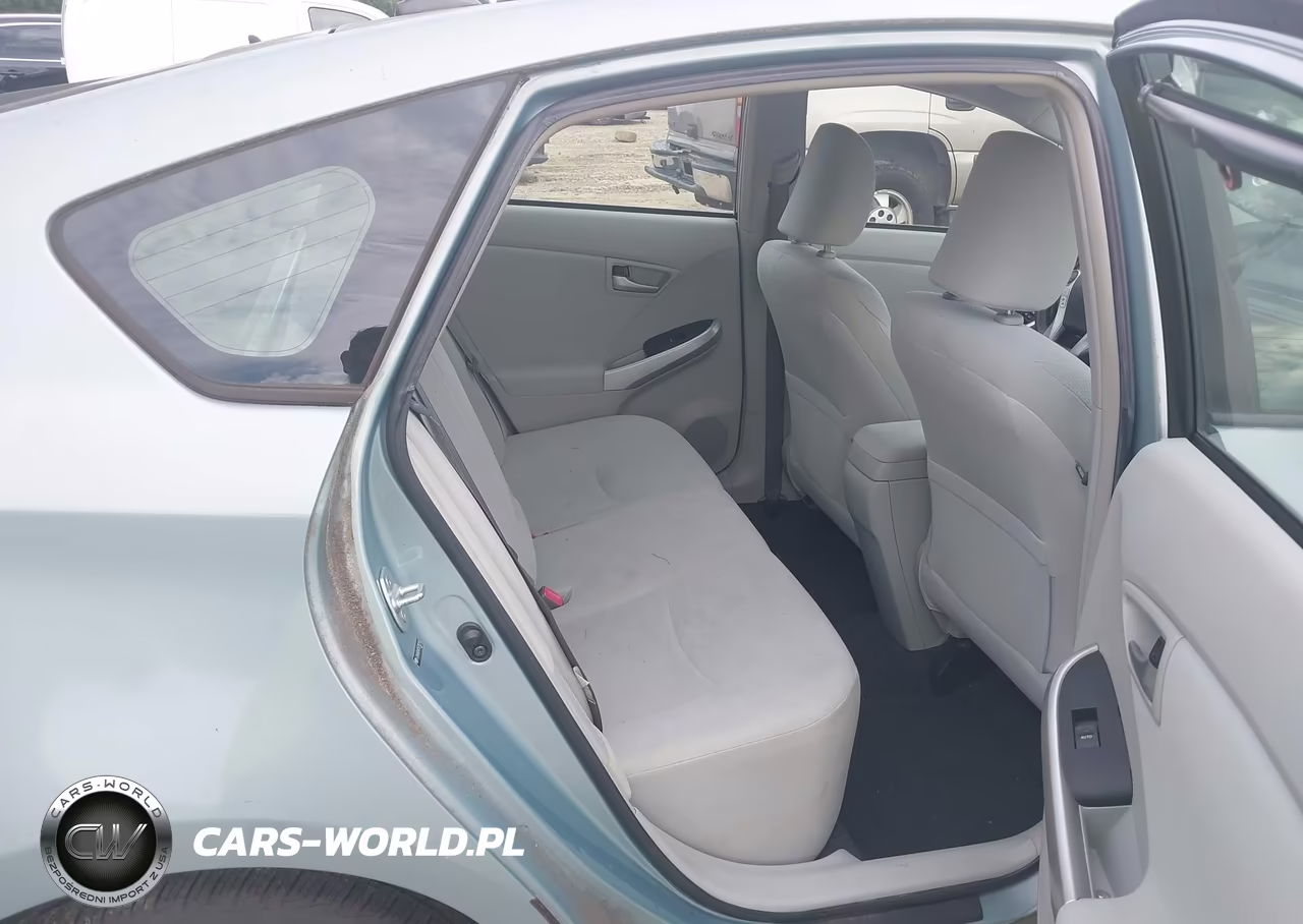 2012 Toyota Prius Three VIN:JTDKN3DU8C5375215 - 8