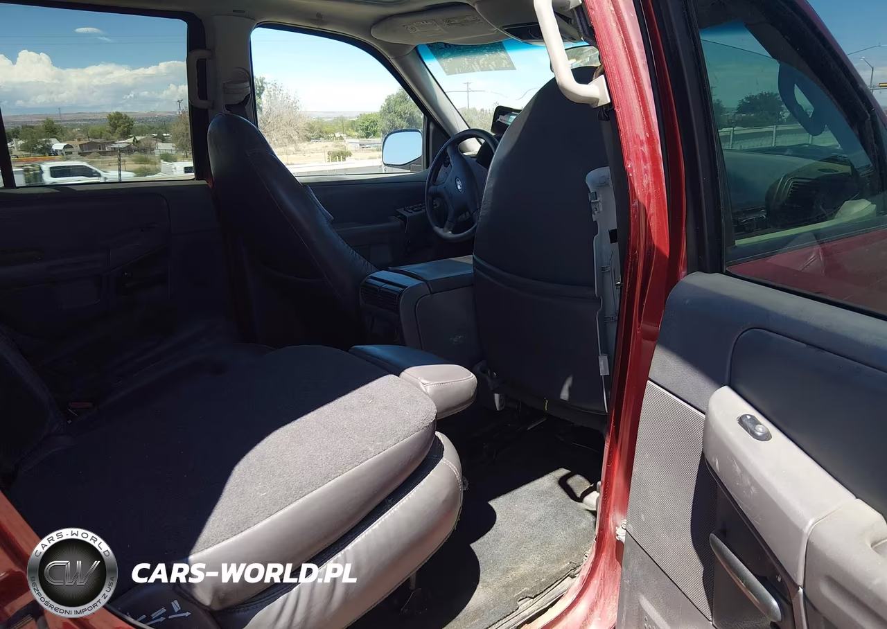 2002 Ford Explorer Xlt VIN:1FMDU63E92ZB70142 - 8
