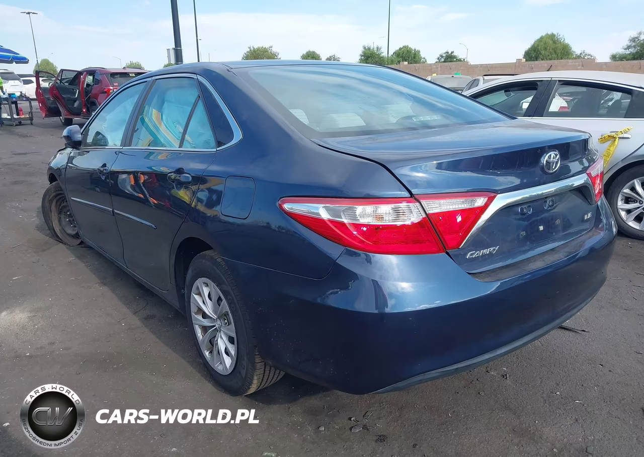 2016 Toyota Camry Le VIN:4T4BF1FK6GR562351 - 3