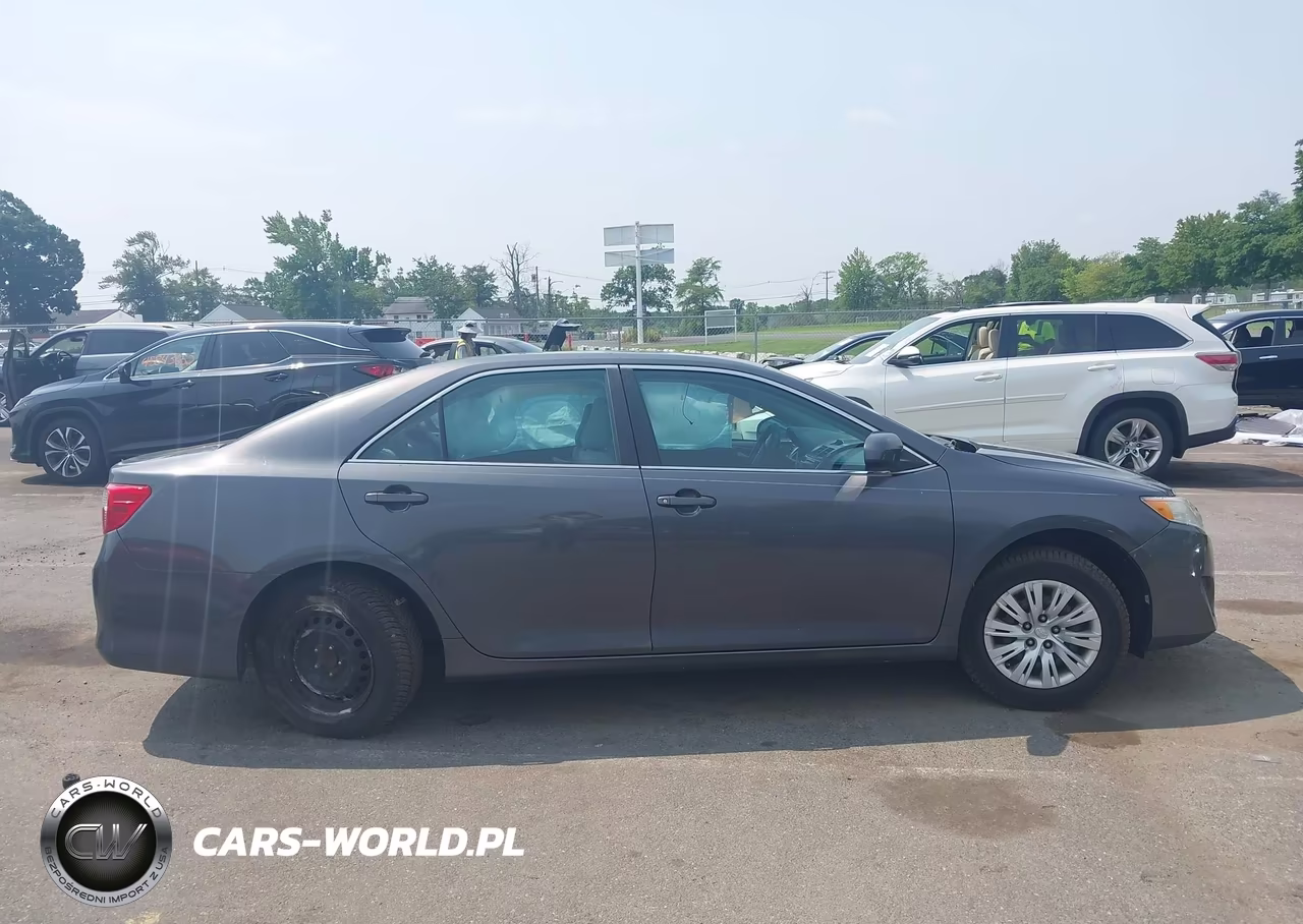 2012 Toyota Camry L VIN:4T4BF1FK5CR197946 - 13