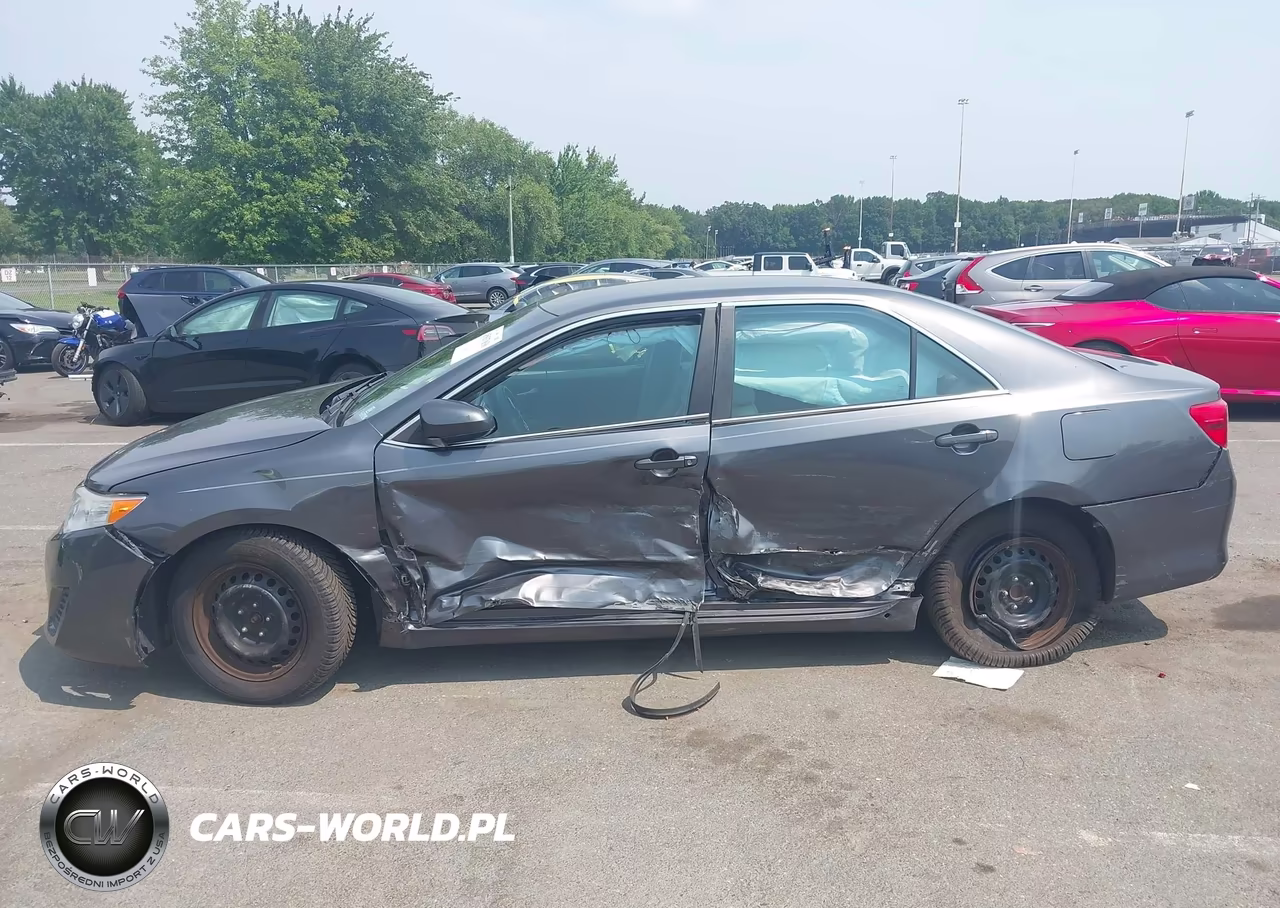 2012 Toyota Camry L VIN:4T4BF1FK5CR197946 - 14
