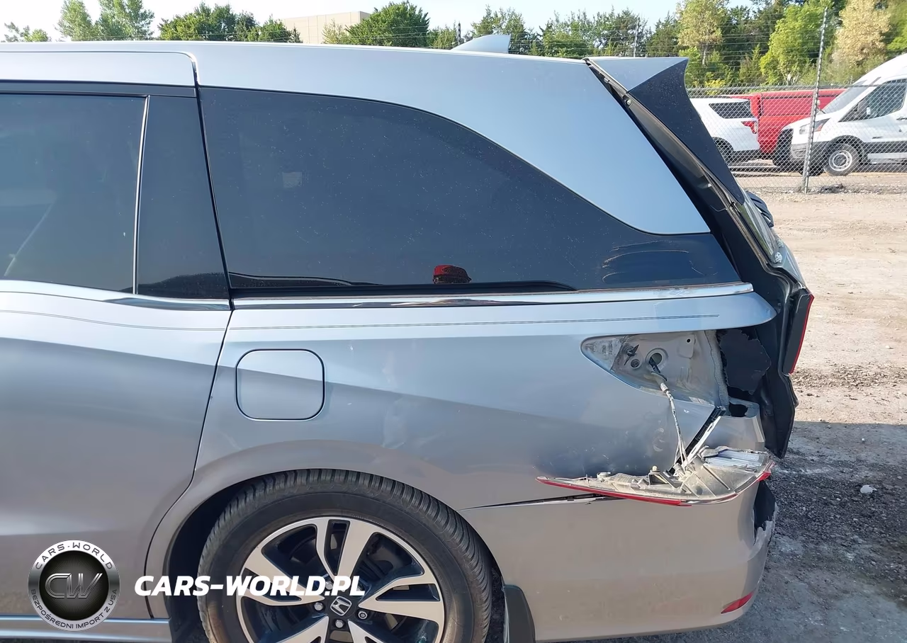 2018 Honda Odyssey Elite VIN:5FNRL6H90JB081623 - 6