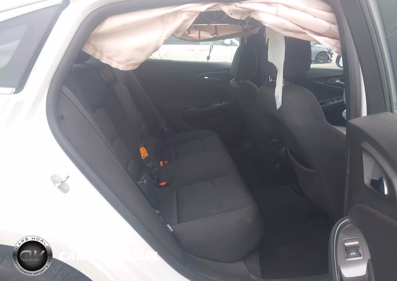 2018 Chevrolet Malibu Lt VIN:1G1ZD5ST0JF194116 - 8