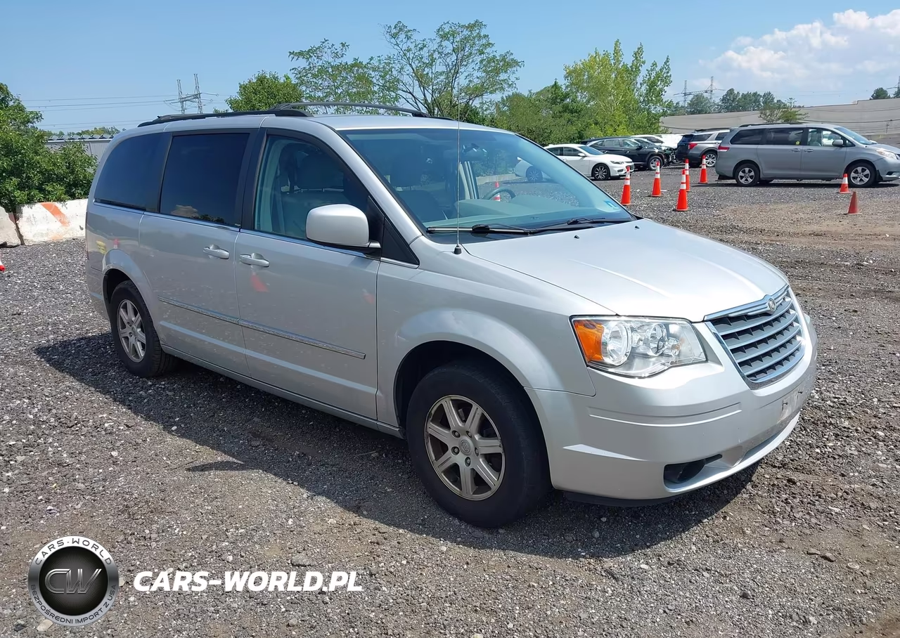 2010 Chrysler Town & Country Touring