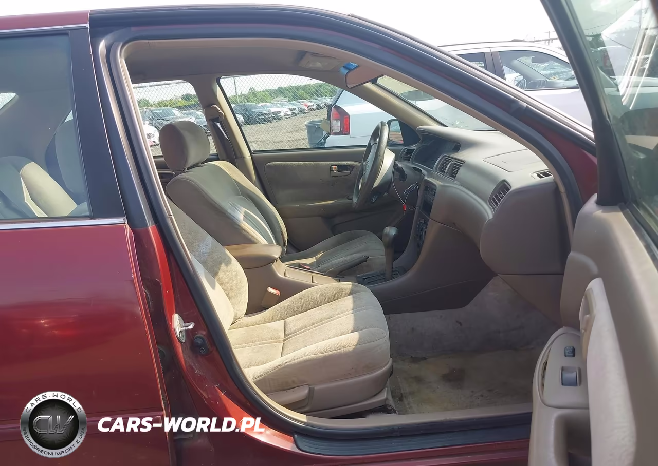 1999 Toyota Camry Ce VIN:4T1BG22K4XU493386 - 5
