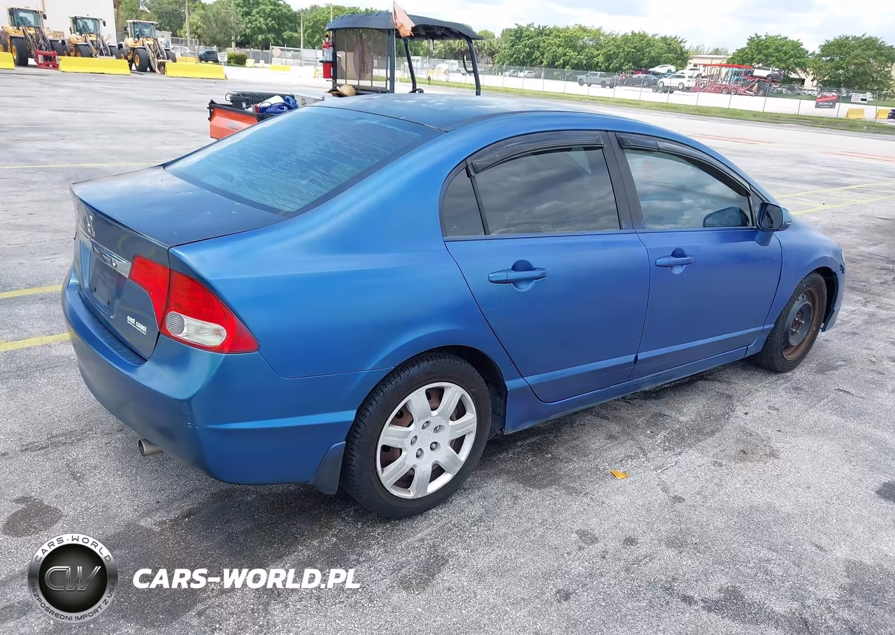 2010 Honda Civic Lx VIN:2HGFA1F57AH303999 - 4