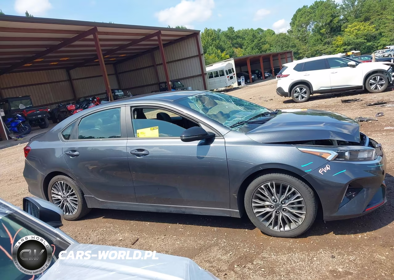 2024 Kia Forte Gt-Line VIN:3KPF54AD6RE705197 - 14