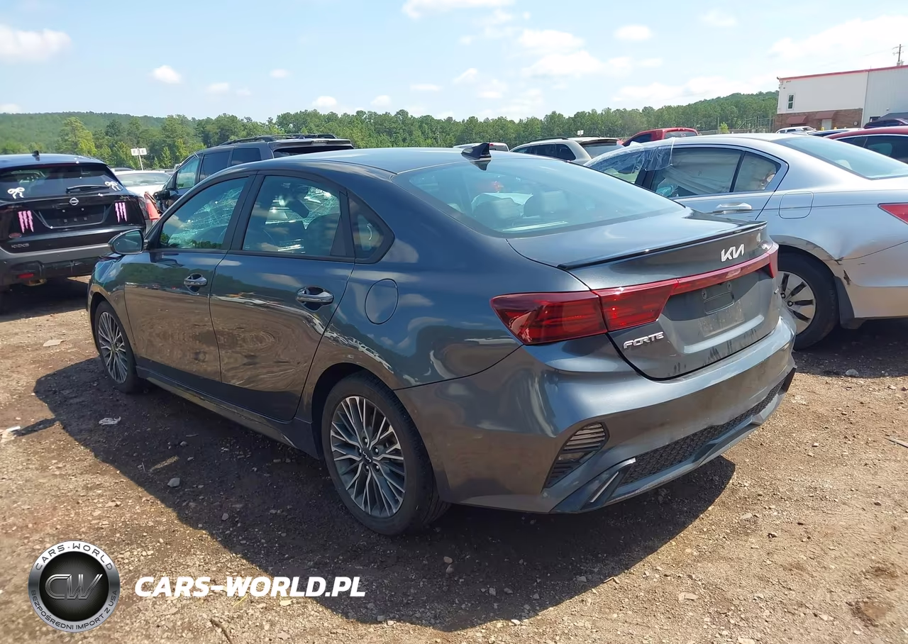 2024 Kia Forte Gt-Line VIN:3KPF54AD6RE705197 - 3