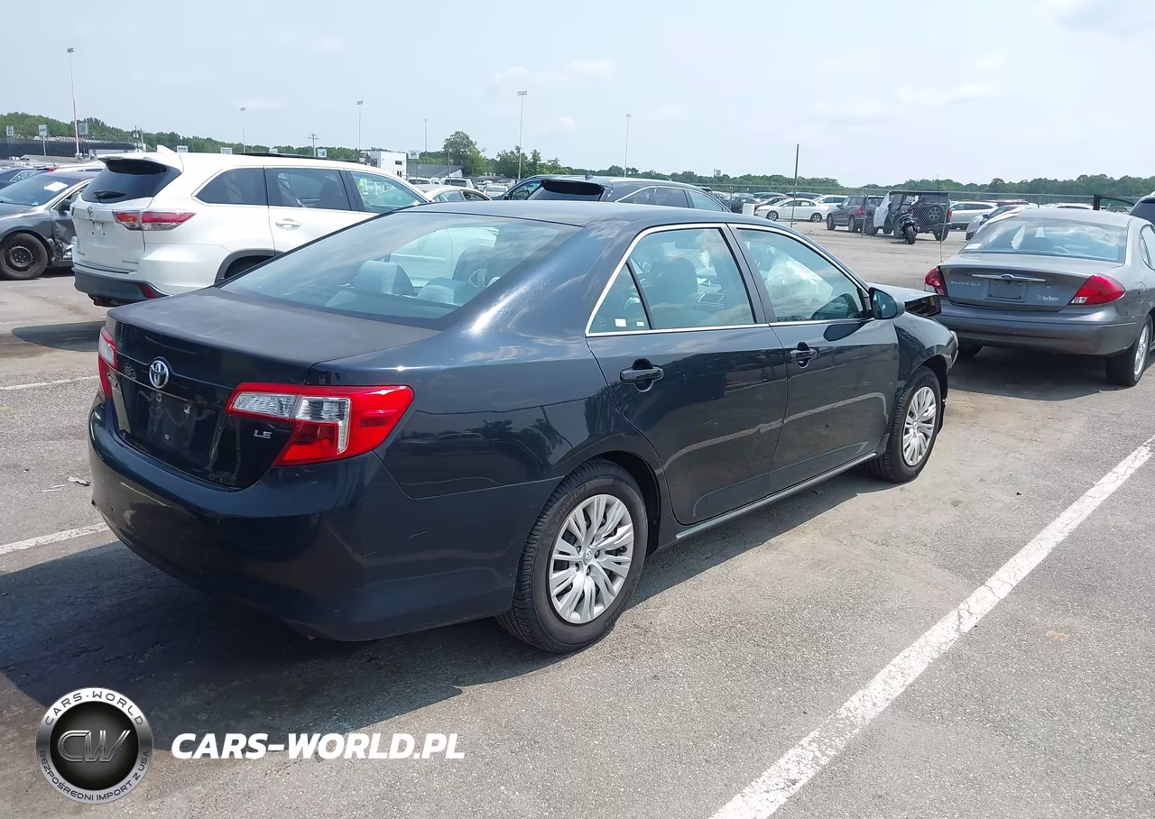 2013 Toyota Camry Le VIN:4T1BF1FK6DU271077 - 4